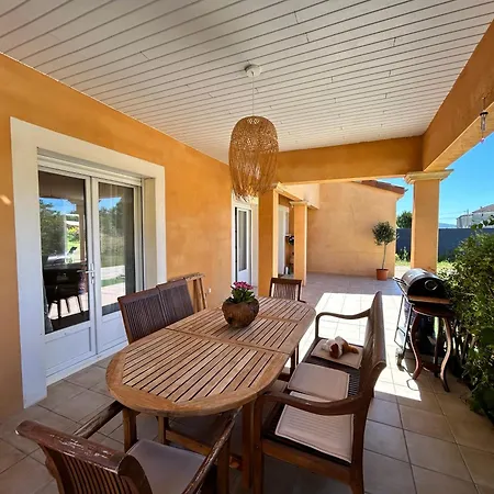 Alvimyana Villa Vallon-Pont-dʼArc